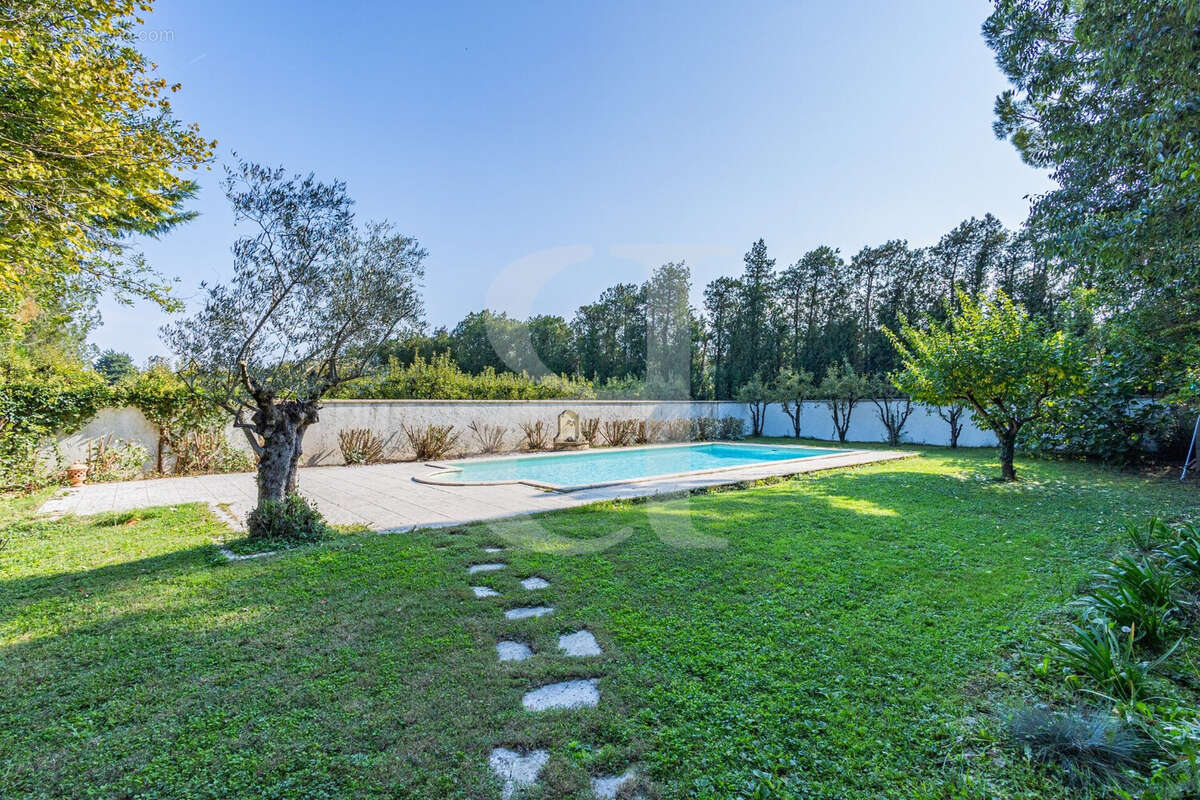 Maison à EYGALIERES