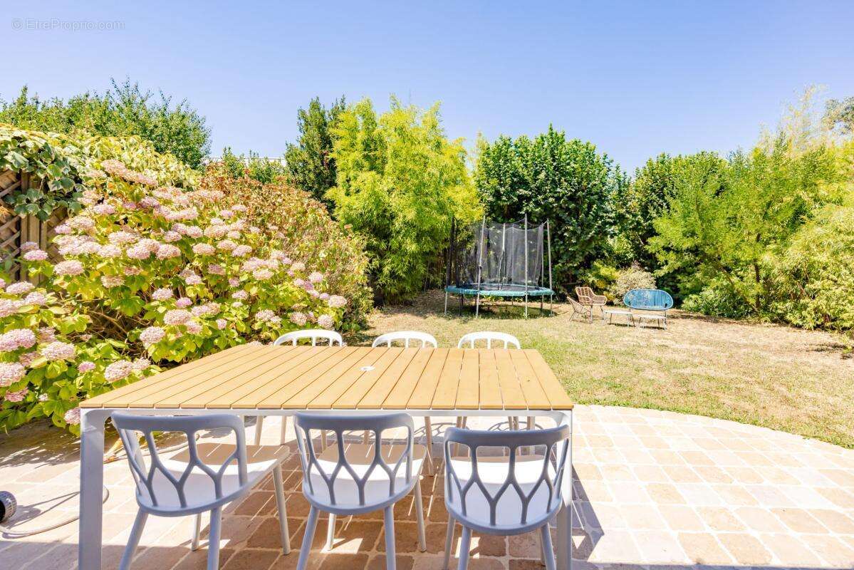 Maison de caractère de 222m2 - photo 11