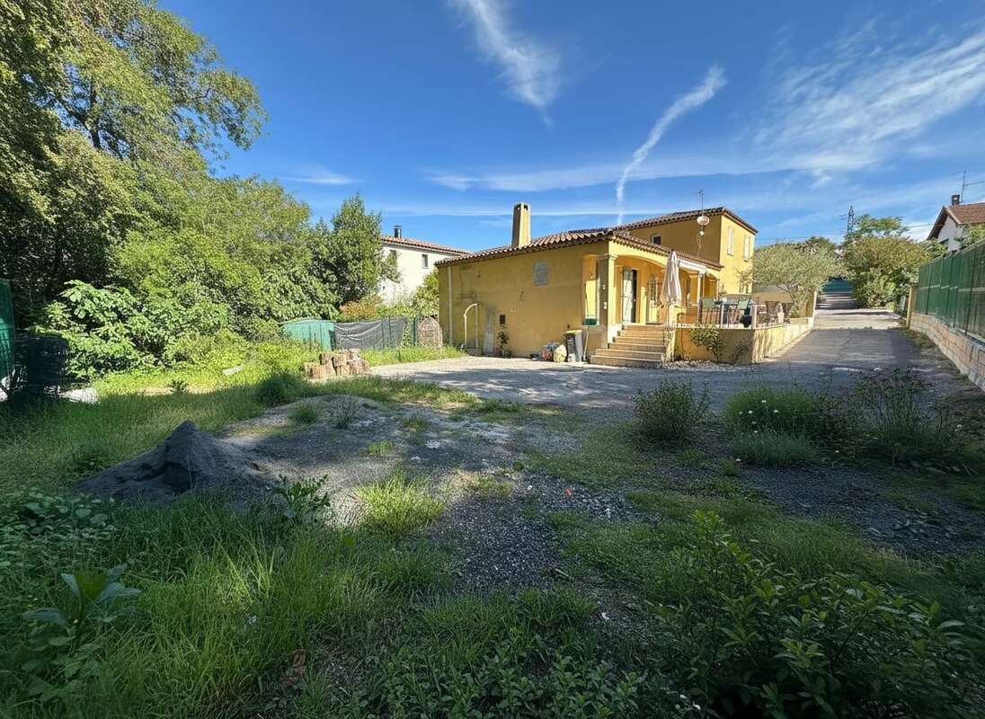 Maison à MOUGINS