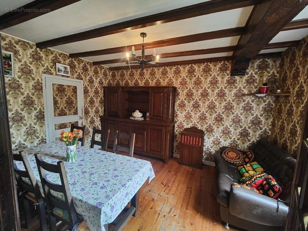 Calmont-maison avec jardin a renover - photo 12