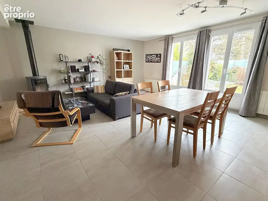 Maison à MONTIGNY-LE-BRETONNEUX