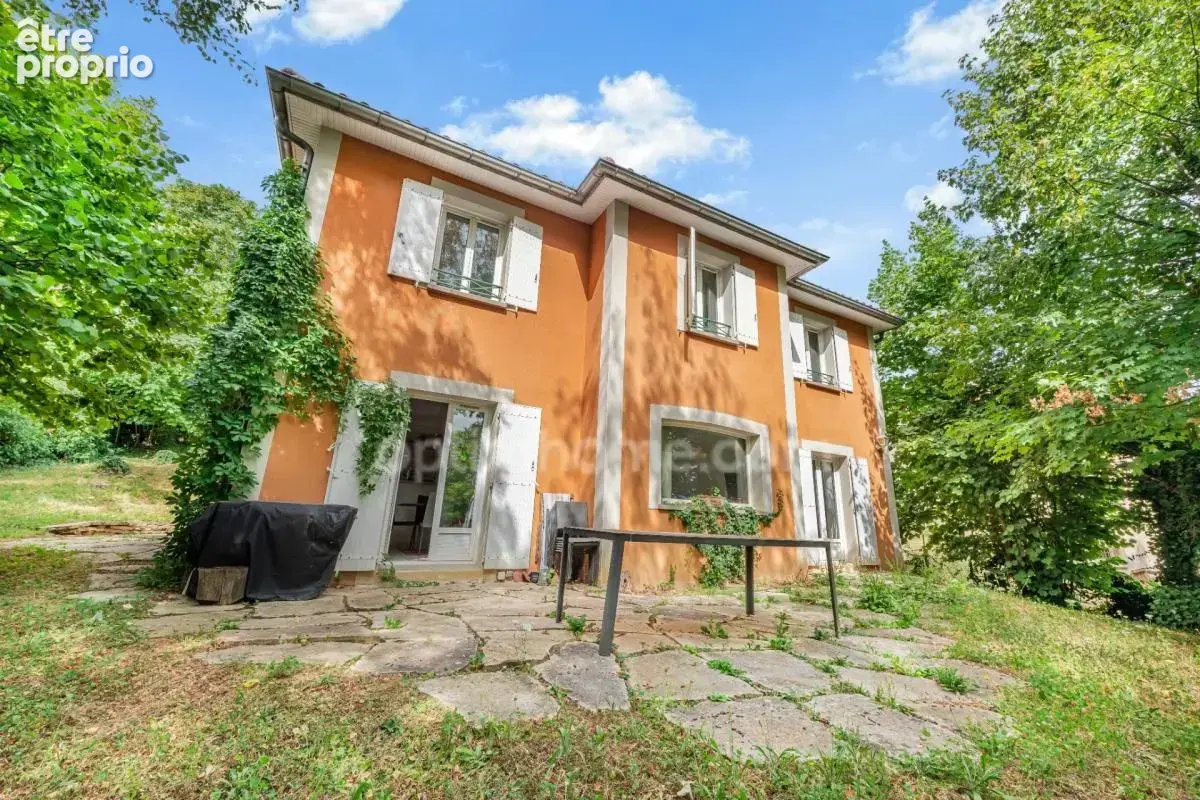 Maison familiale atypique de 170 m² avec jardin, terrasse et garage double – Collonges-au-Mont-d'Or - photo 12