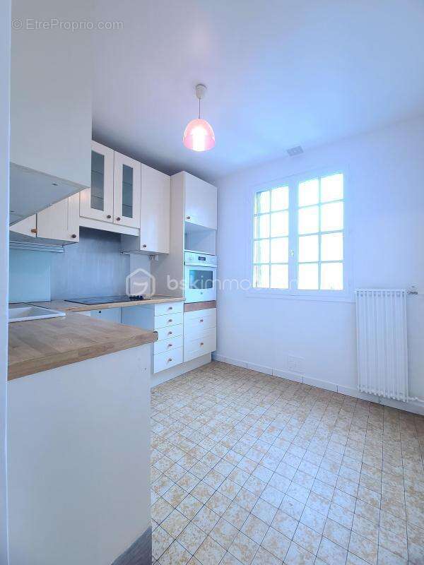 Appartement à COLOMBES