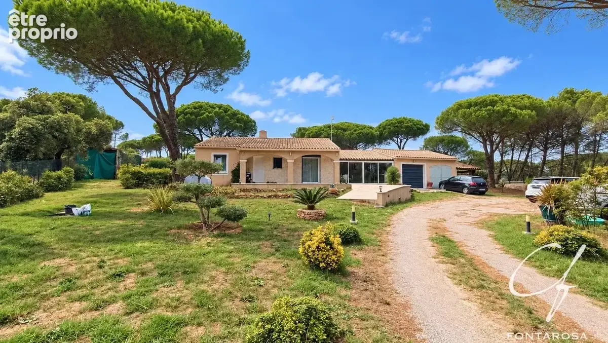 Maison à LE MUY