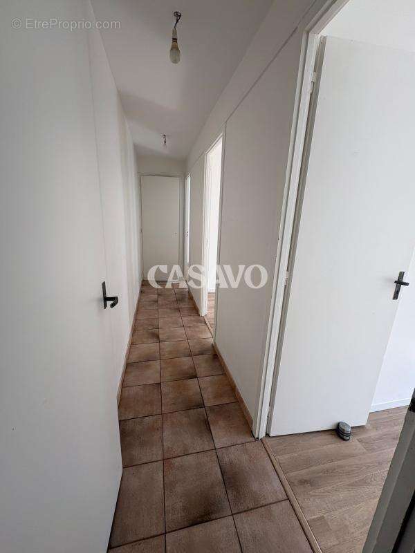 Vente Appartement 4 pièces de 67m² - 13090 Aix-en-Provence - photo 6