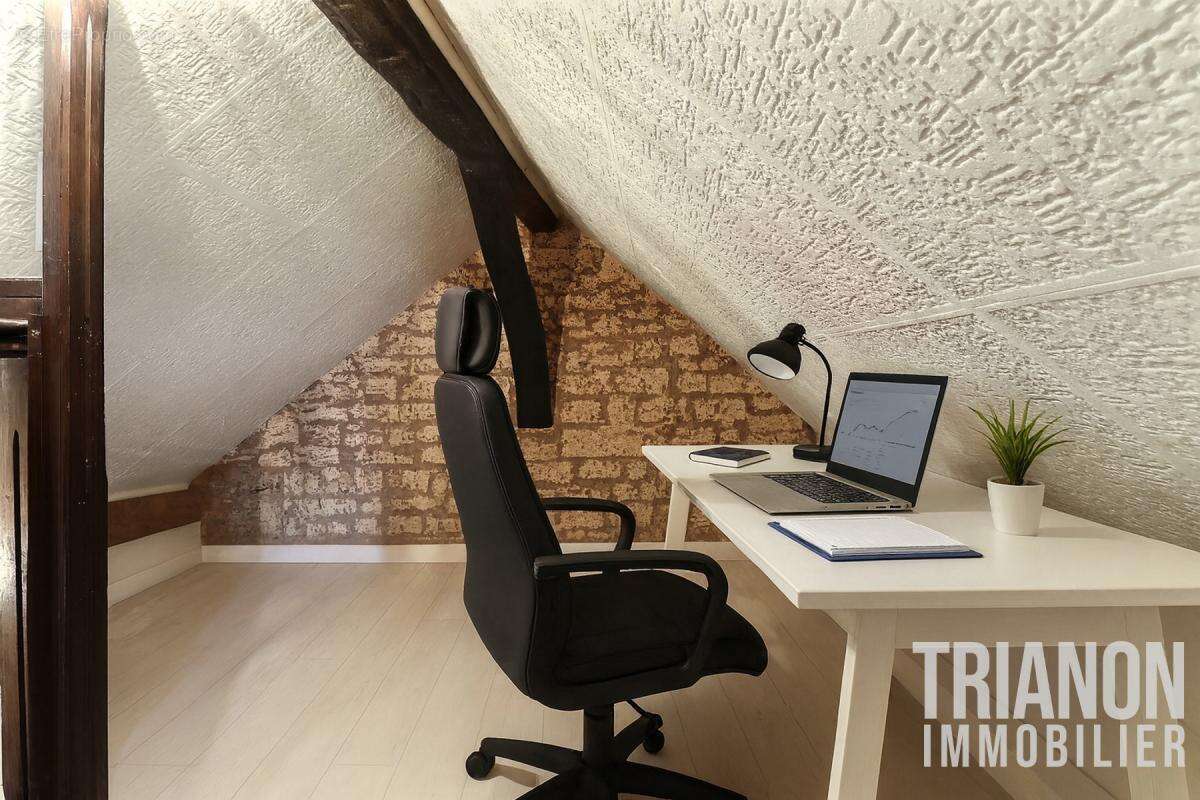 Appartement à VAUX-SUR-SEINE