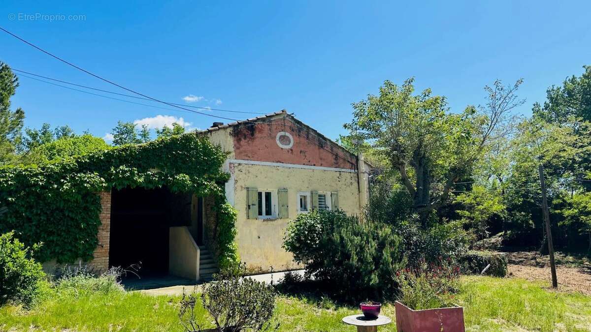 Maison à PUYMERAS