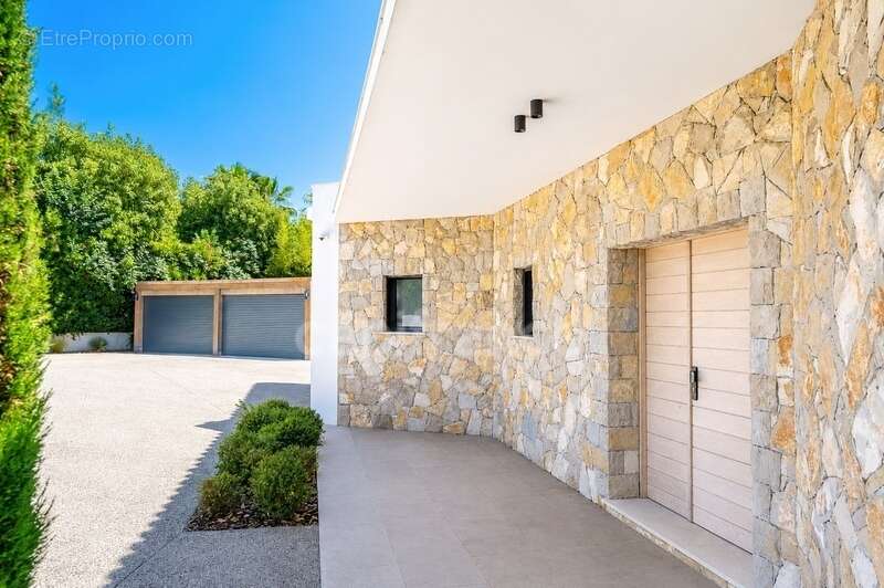 Maison à MOUGINS