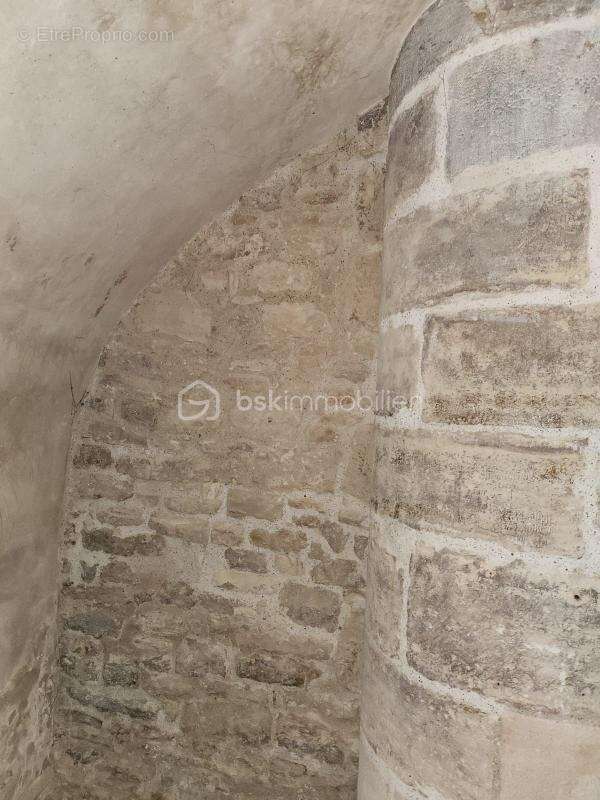 Commerce à PARIS-1E