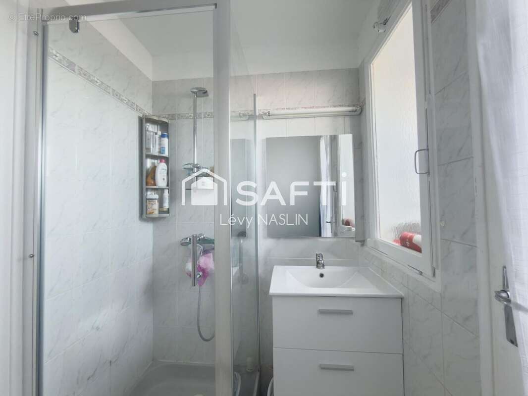 Photo 6 - Appartement à ALLONNES