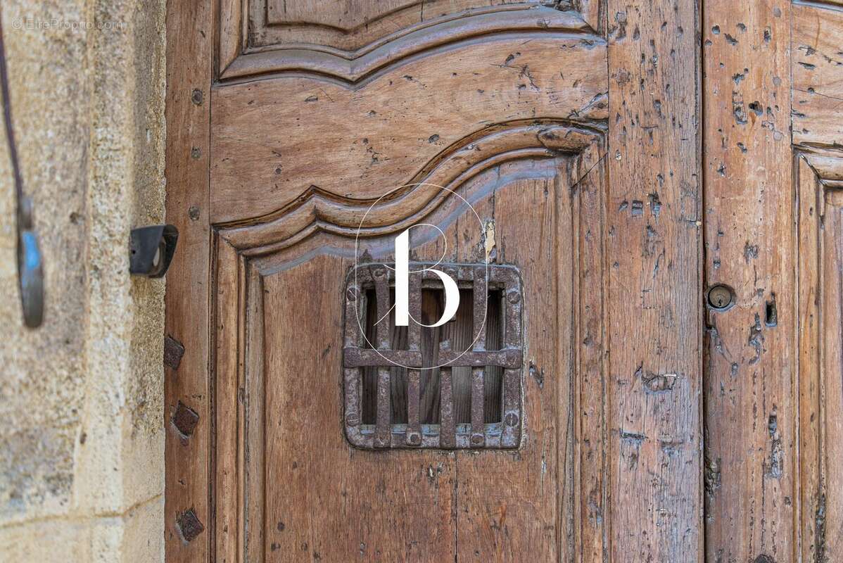 Maison à UZES