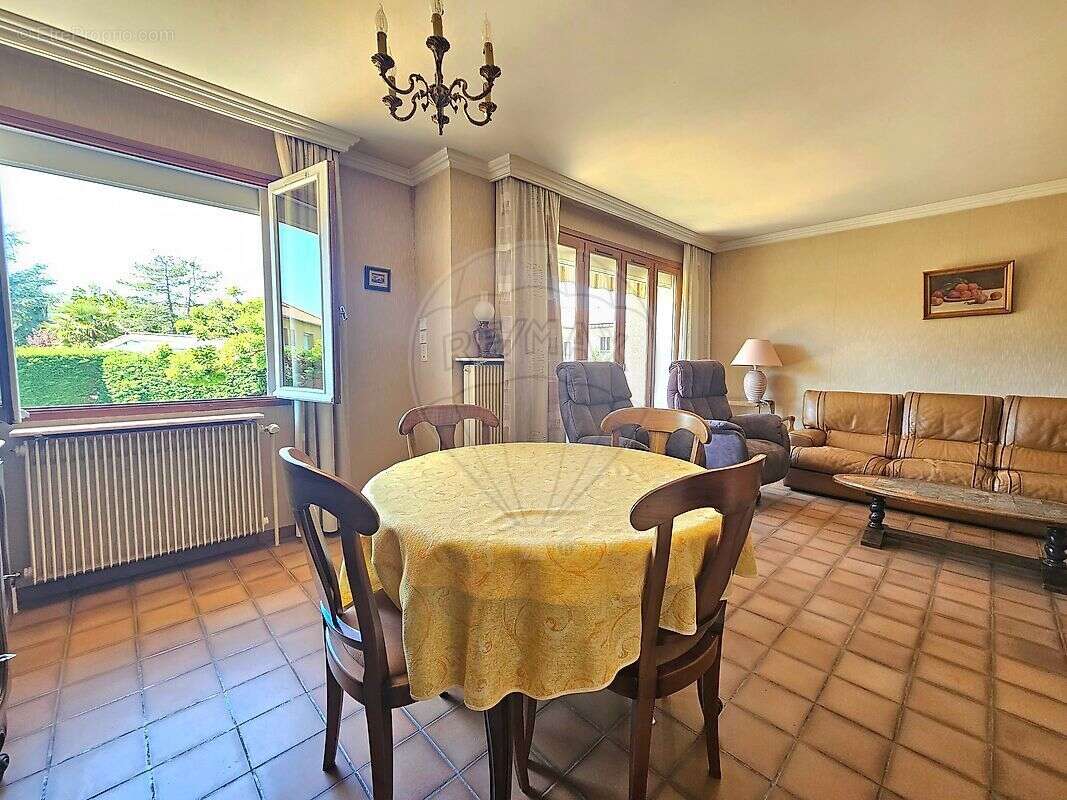 Maison à CHAZAY-D'AZERGUES