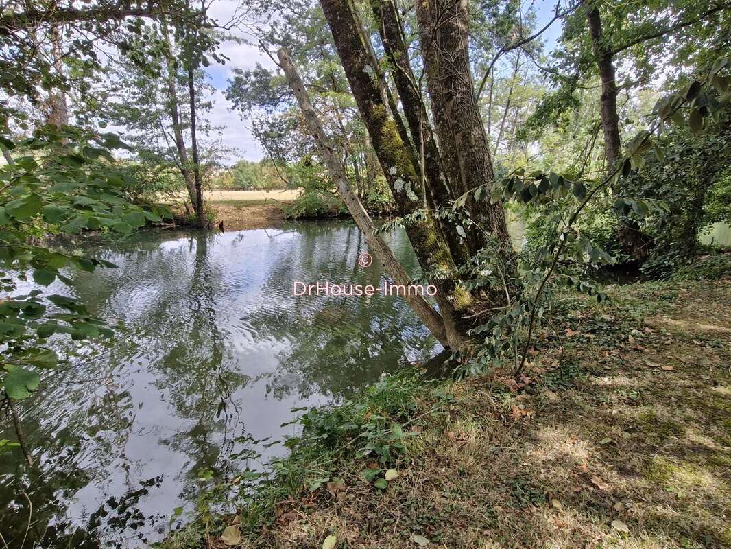 Maison à SAINT-GELAIS