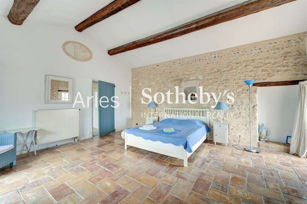 Maison à BELLEGARDE