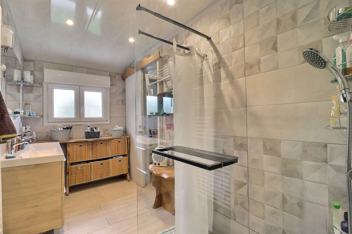 Maison à vendre de 5 pièces de 135 m2 - photo 8
