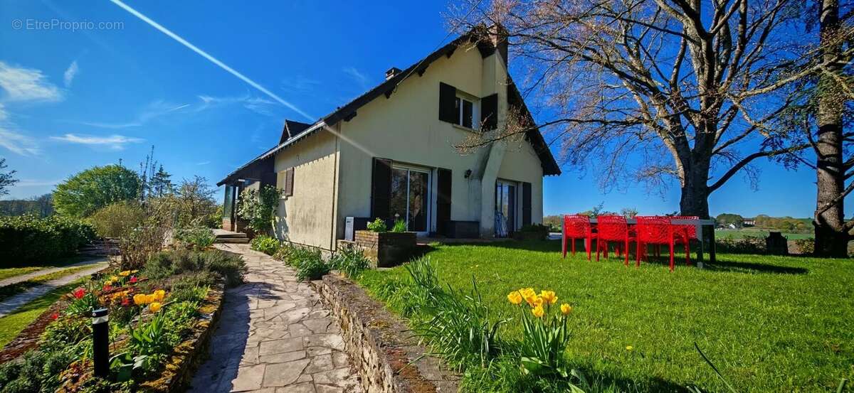 Maison à LONGEVILLE-SUR-MOGNE