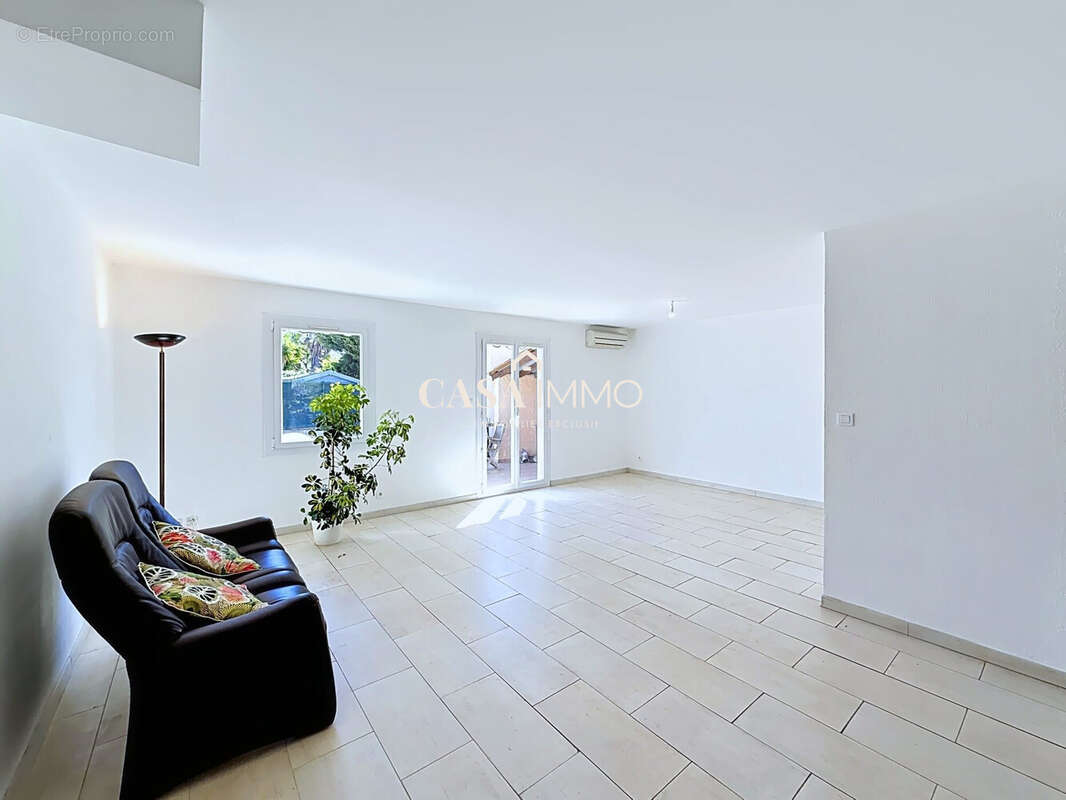 Maison à HYERES