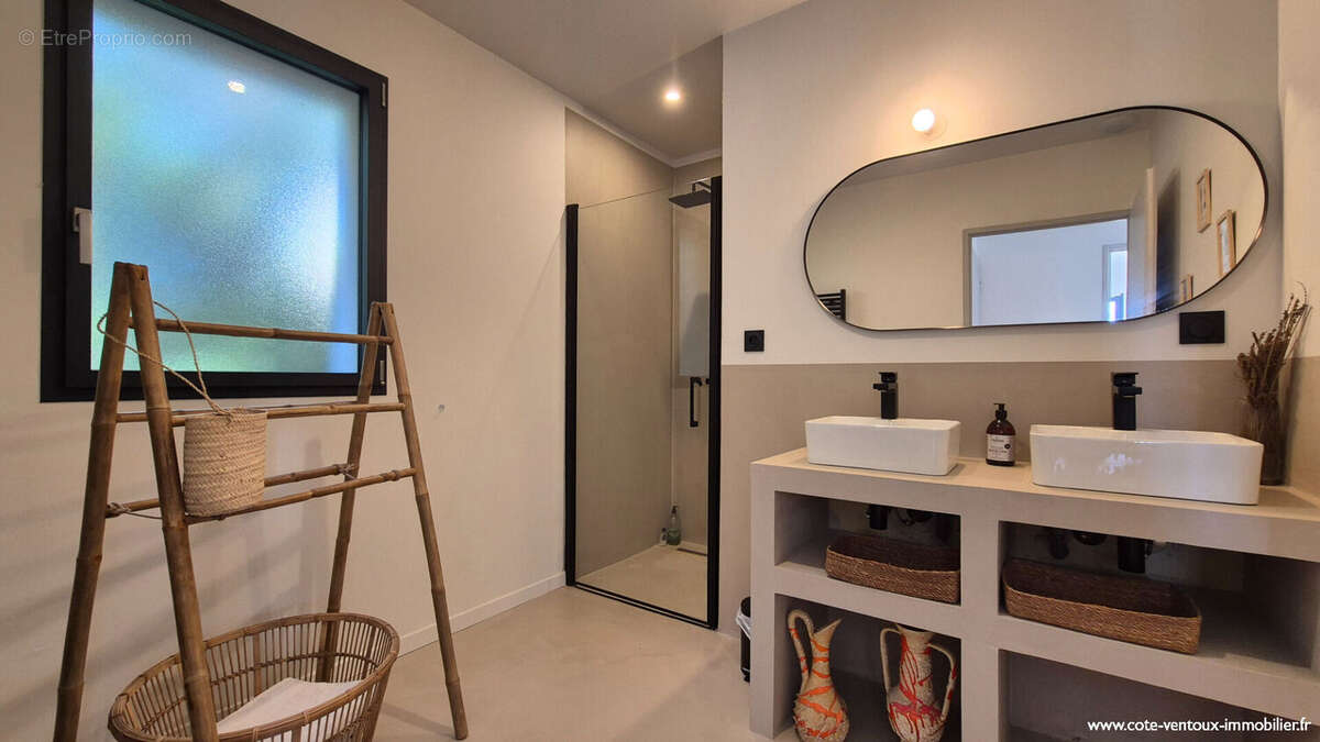 Maison à VACQUEYRAS