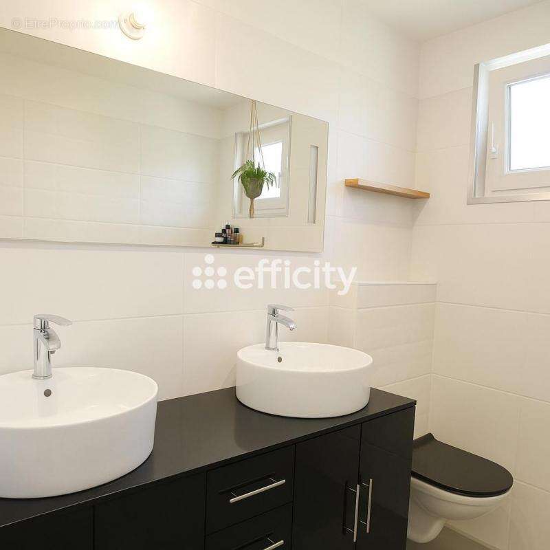 Maison à GRESY-SUR-AIX