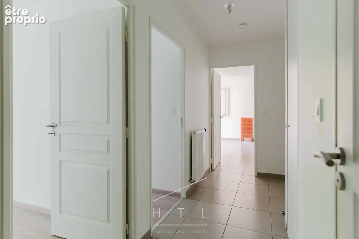 Appartement T3 au dernier étage avec balcon et garage à Saint-Germain-au-Mont-d'Or - photo 10