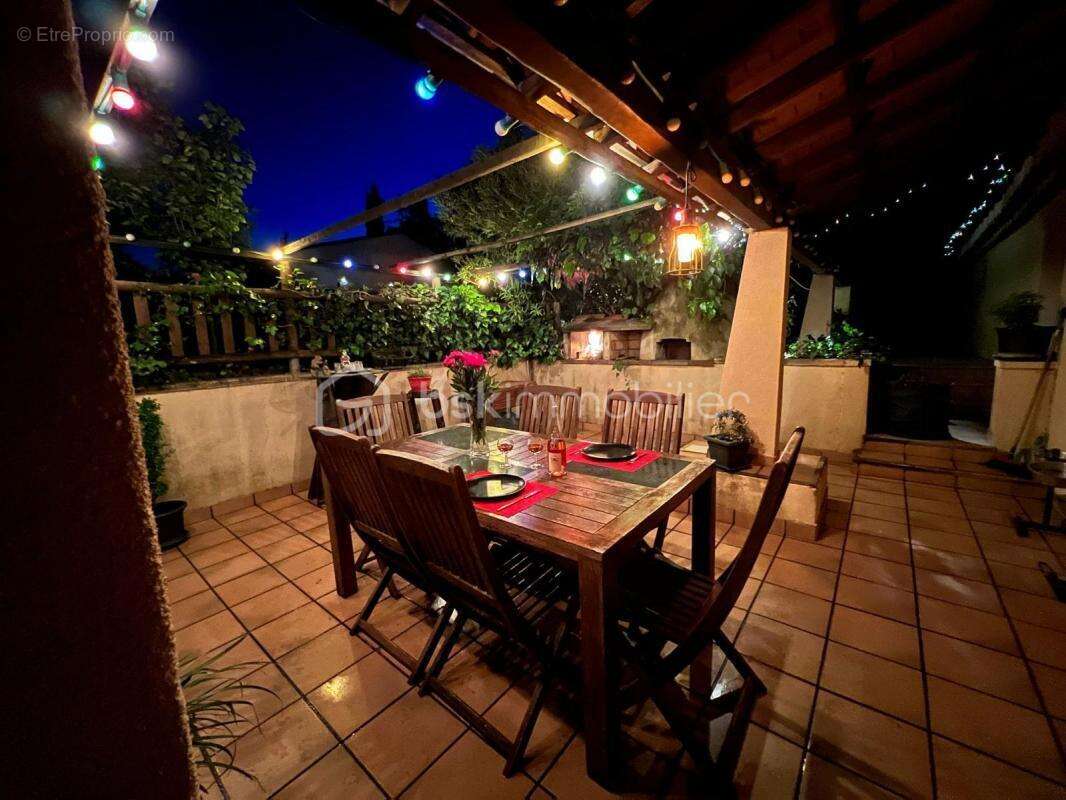 Maison à SAINT-ZACHARIE