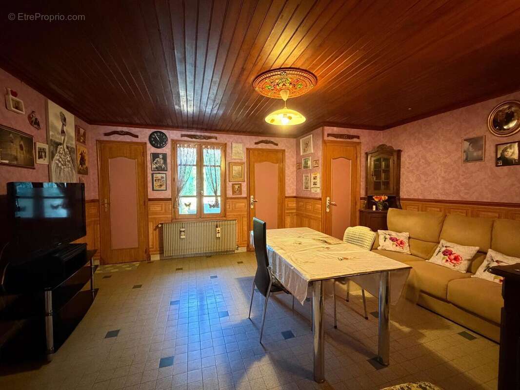 Maison 88 m² à Romenay  - photo 6