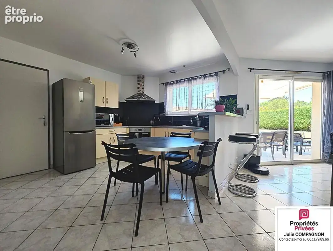 Maison de Plain-pied  120 m² - 5 chambres - garage et terrain - photo 4