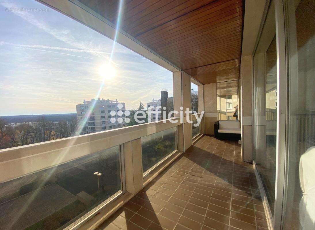 Appartement à GARCHES