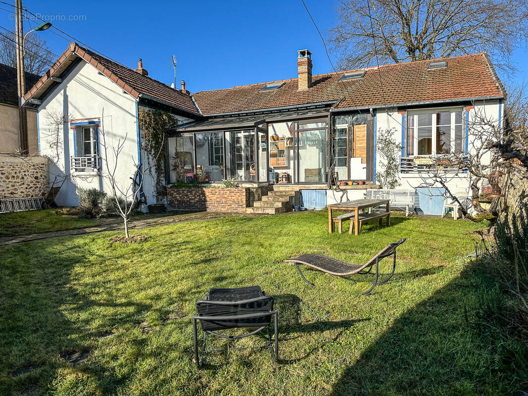 Maison à PLAISIR