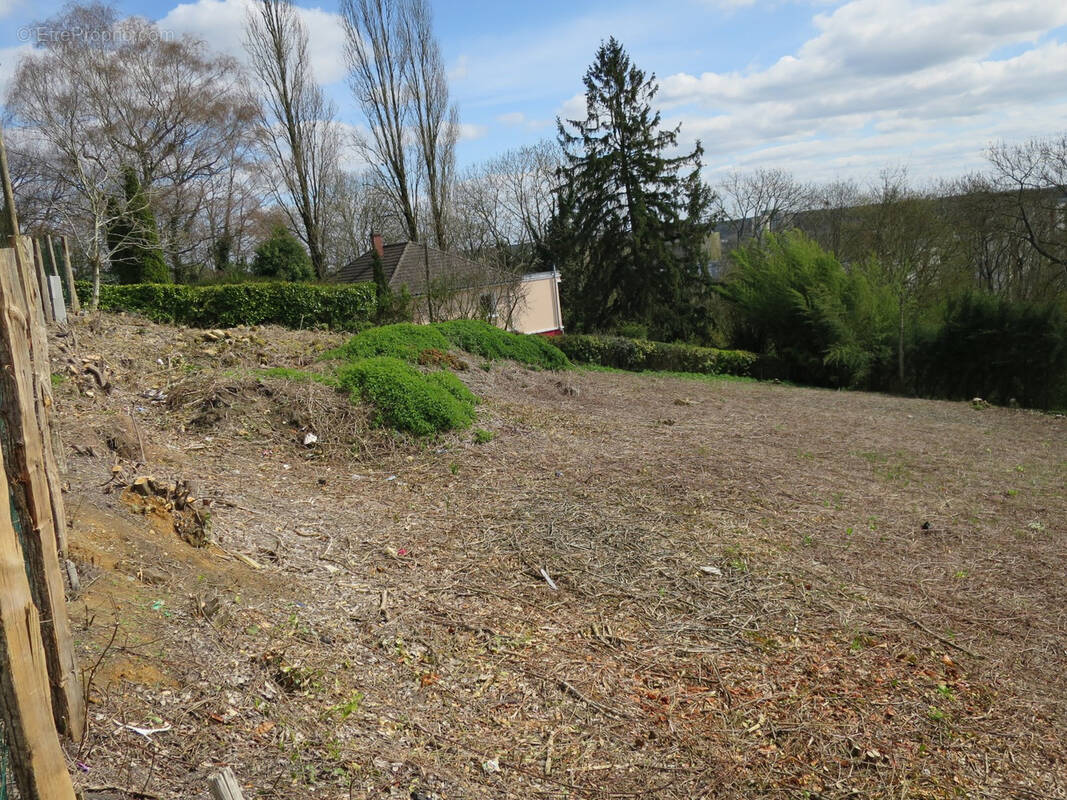 Terrain à LE MANS