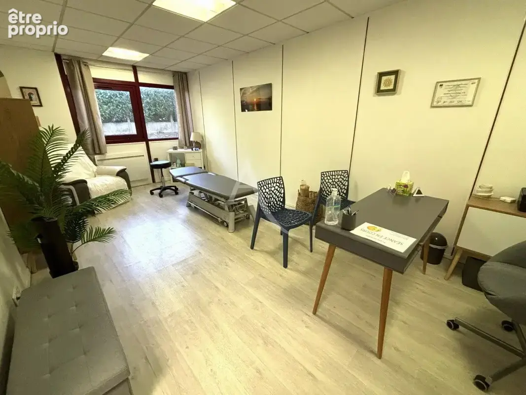 Bureaux pontoise rdc - 70m² - photo 6