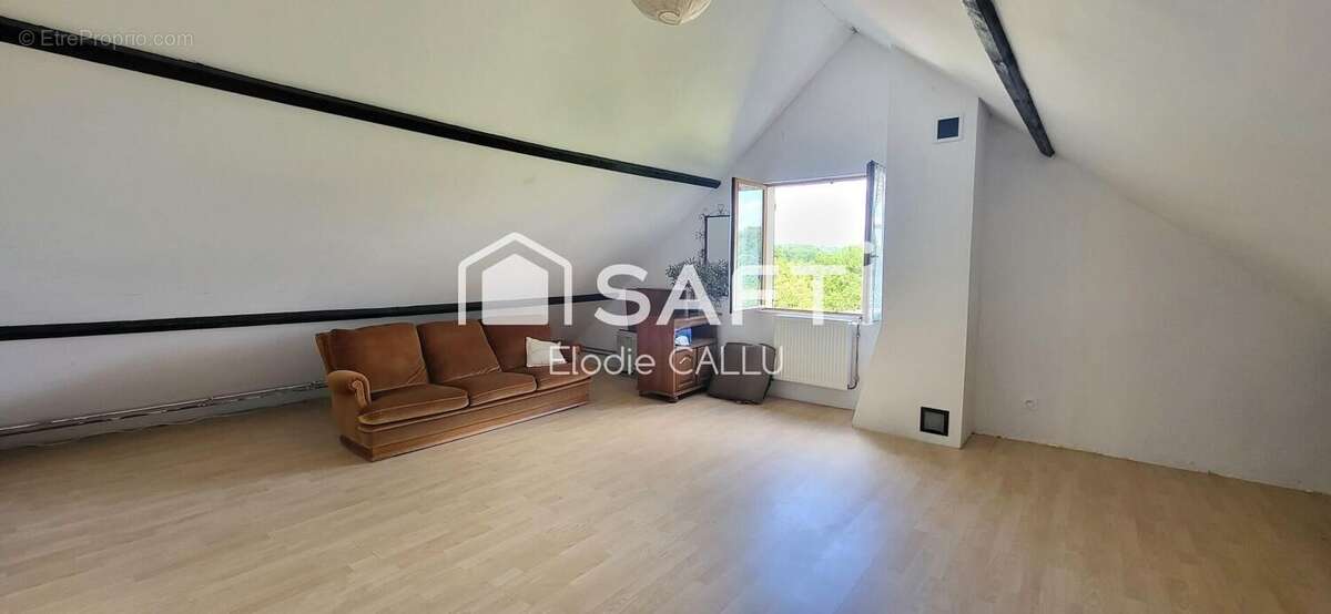Maison 131 m² à Belhomert-Guehouville  - photo 9