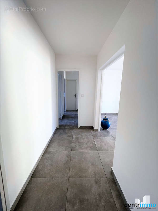 couloir 75 centrimmo - Appartement à MONTPELLIER