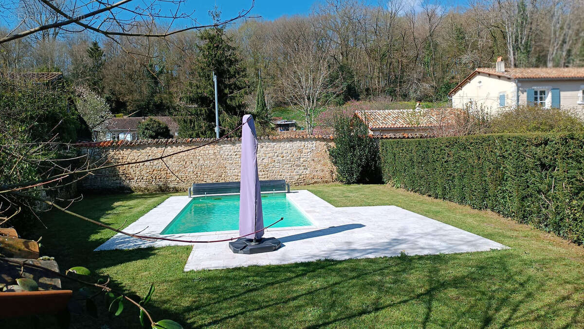 Maison à LA ROCHEFOUCAULD