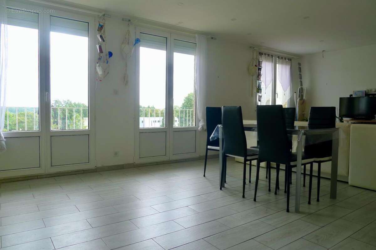 Appartement à HEROUVILLE-SAINT-CLAIR