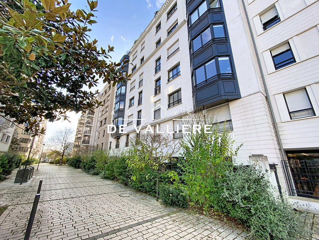 Appartement à SURESNES