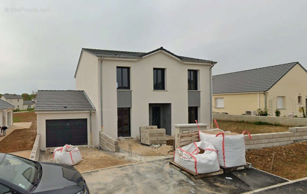 Terrain à SAINT-VIT