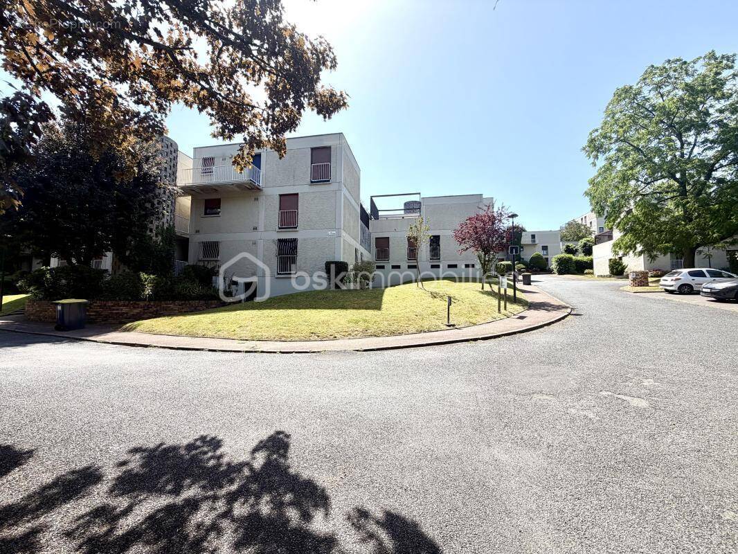 Vente en nue-propriété — T4 82m2 Boussy-Saint-Antoine - photo 1