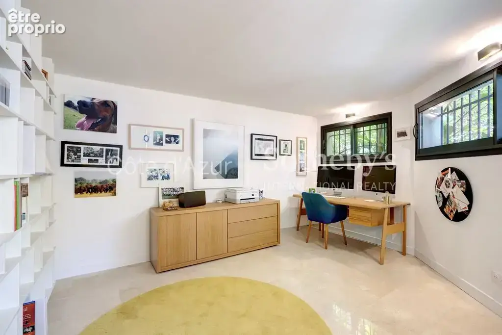 Cannes Californie villa contemporaine rénovée avec piscine chauffée et jardin paysager - photo 19