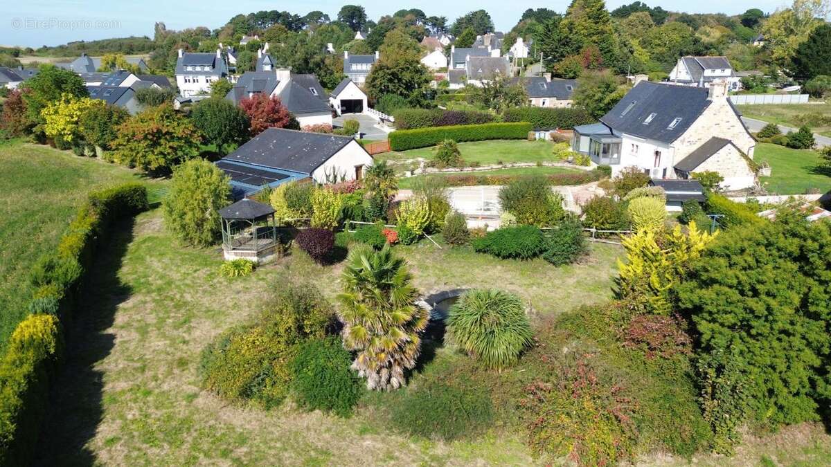 Maison à PLESTIN-LES-GREVES