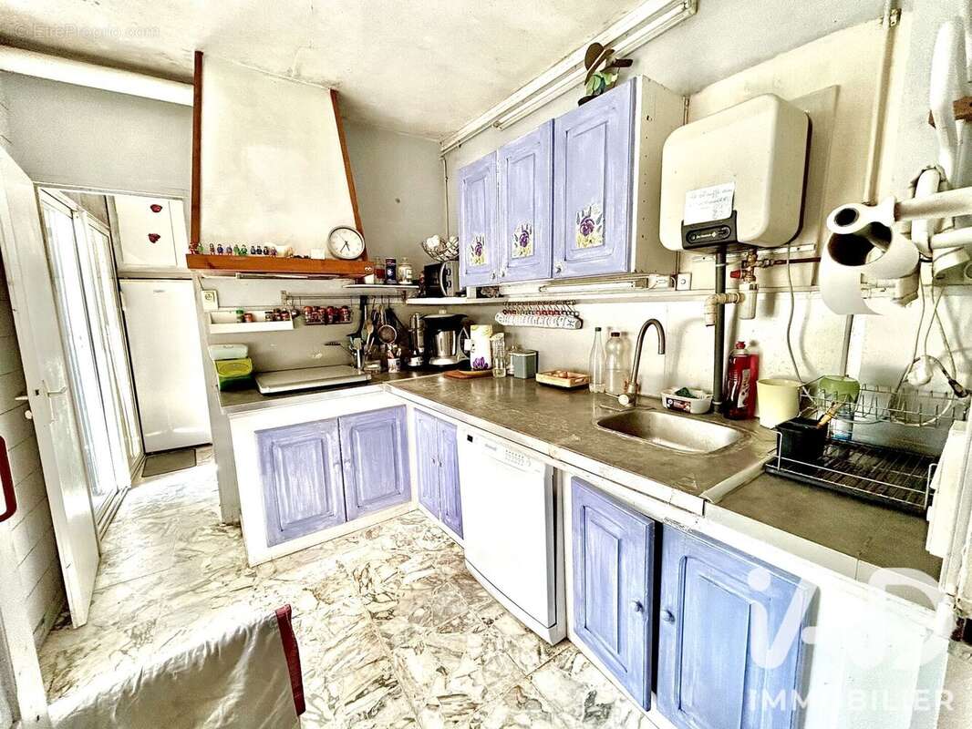 Maison 281 m² à Villeneuve-Sur-Yonne  - photo 3