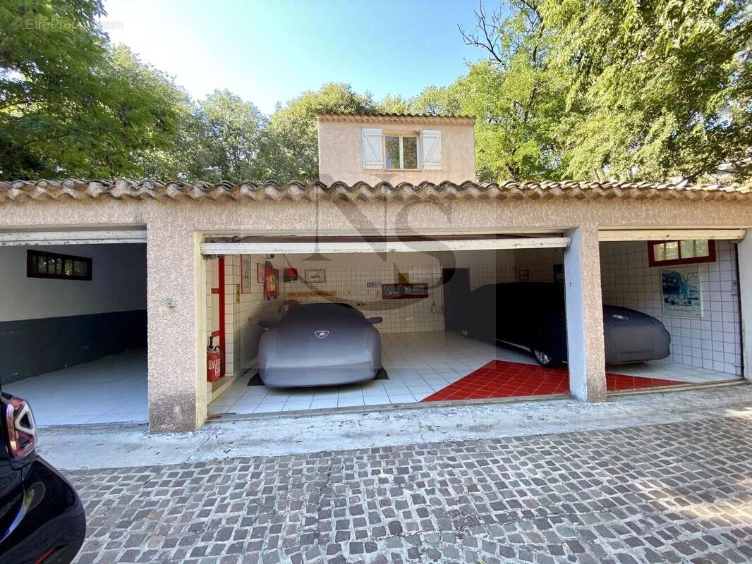 Maison à AIX-EN-PROVENCE