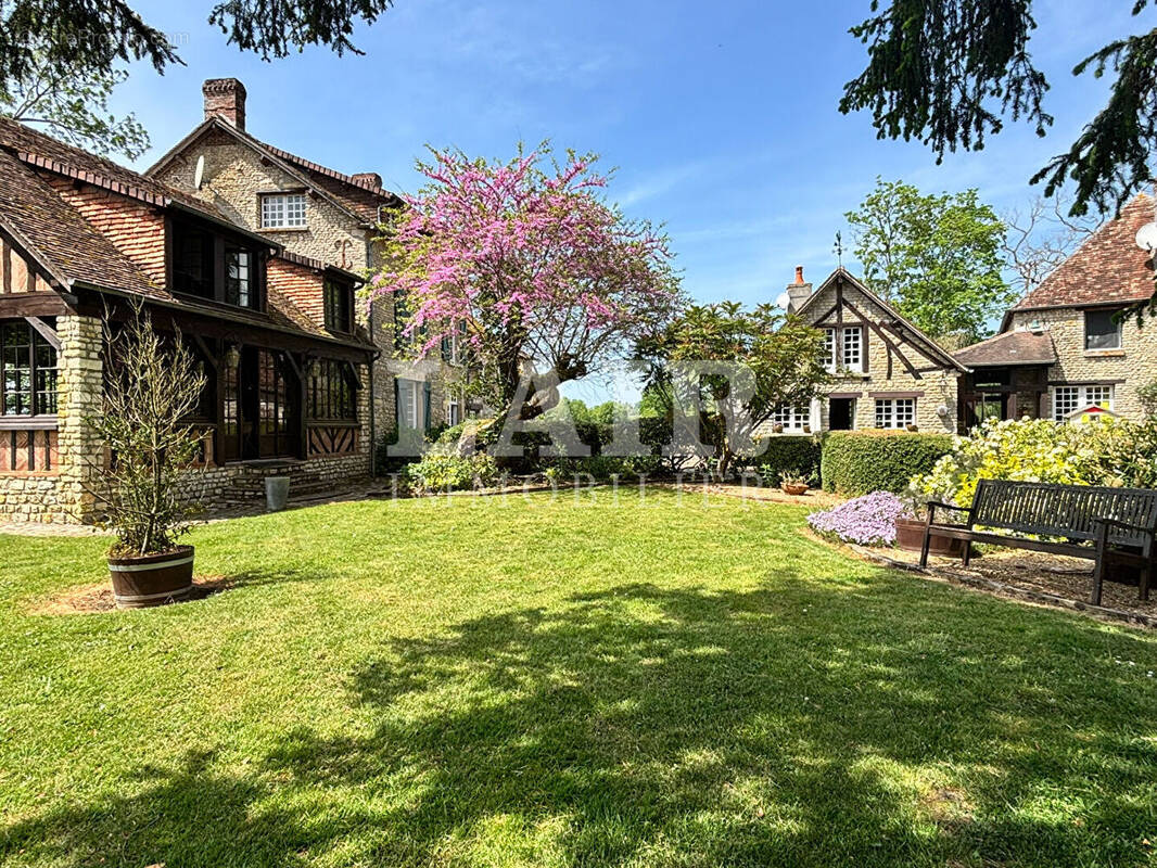 Maison à LE MELE-SUR-SARTHE