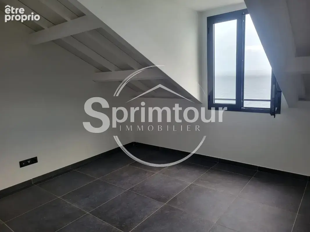 VIEUX FORT : Résidence La Rose Des Vents,  L'Octant, T3 DPLEX  No27 - photo 8