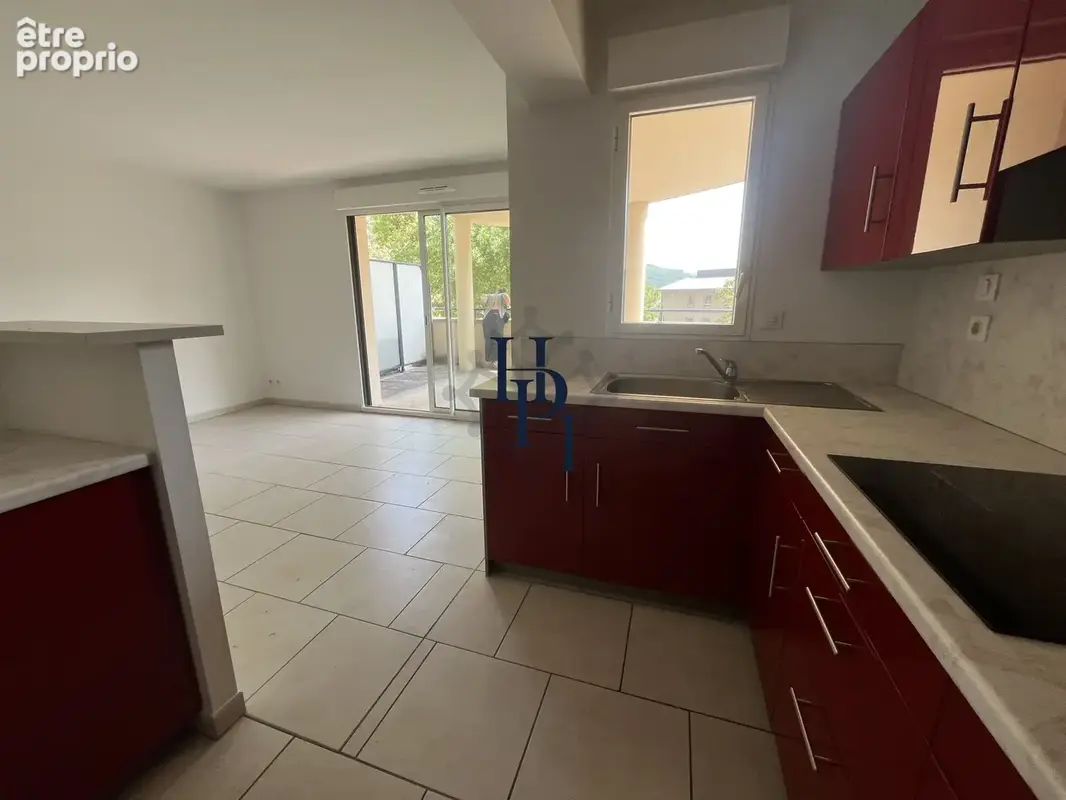 Vente appartement avec ascenseur et garage Saint  Affrique - photo 4