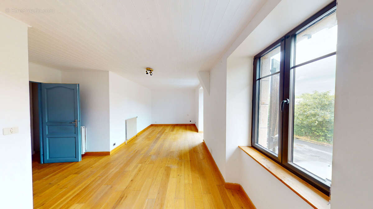 Appartement à BARAQUEVILLE