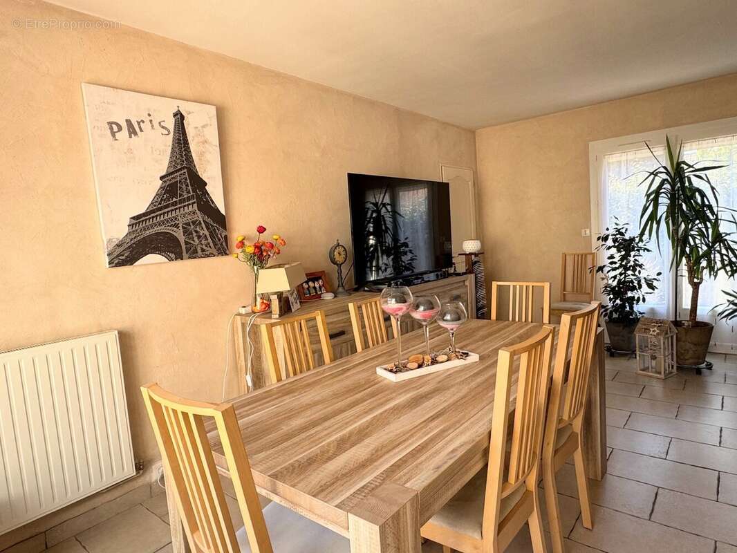 Maison à ELANCOURT