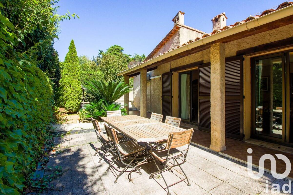 Photo 1 - Maison à ANTIBES