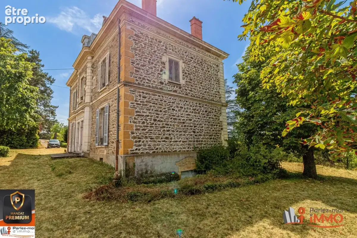 Appartement à EVEUX