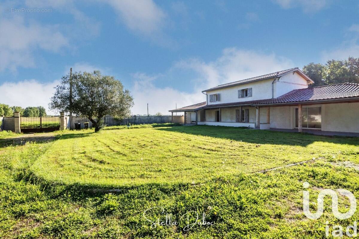 Photo 1 - Maison à CANALS